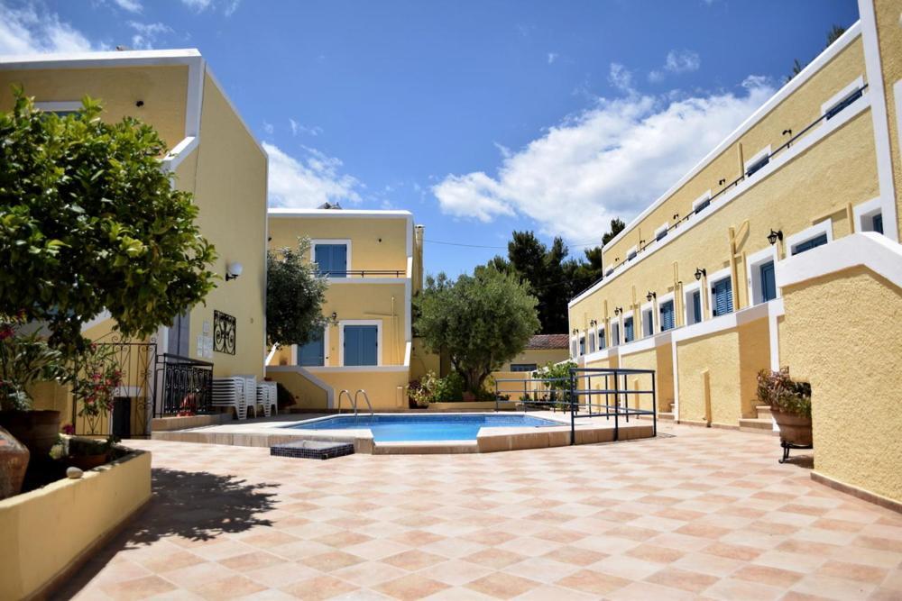 Esperides Maisonettes Agia Marina  Ngoại thất bức ảnh